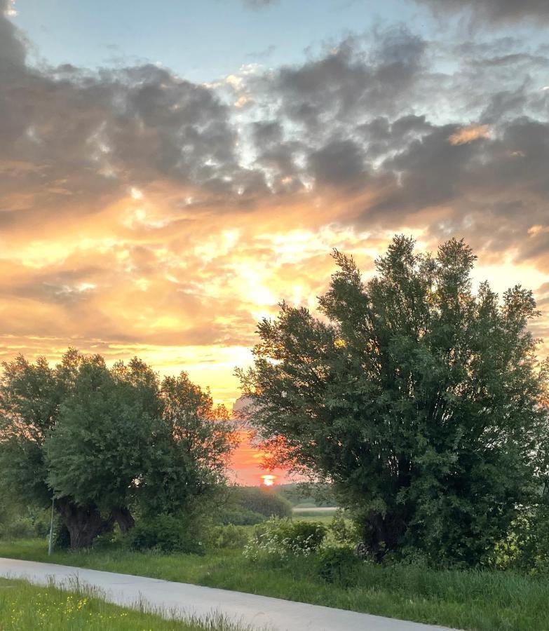 Villa Mewaewa Przystan Na Relaks Jezierzany Exterior foto