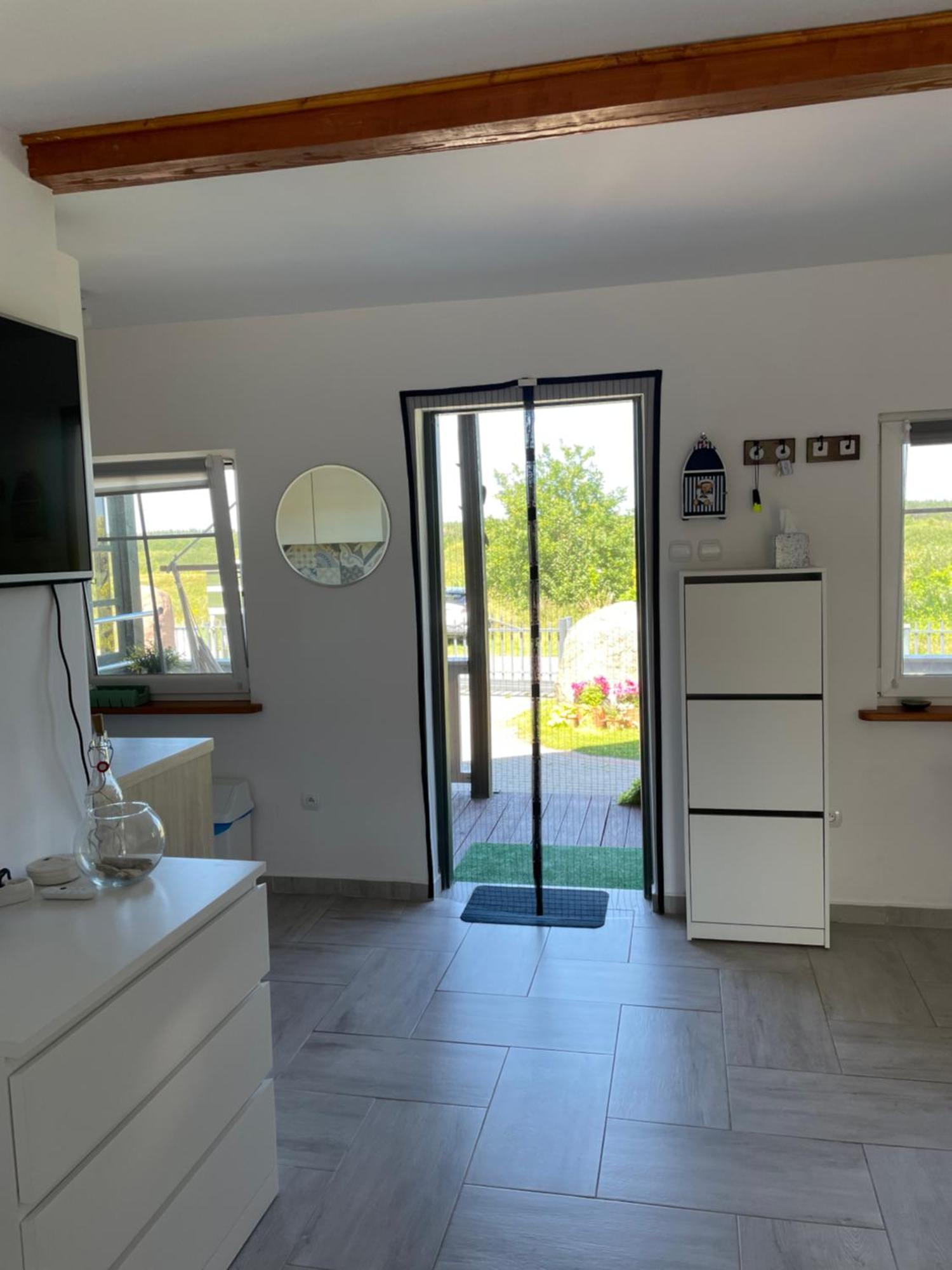 Villa Mewaewa Przystan Na Relaks Jezierzany Exterior foto
